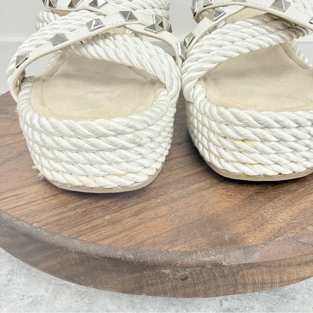 Vaneli‎ Clem Wedge Slide w Pyramid Stud trim sz 8
